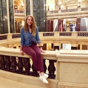 Meet your Posher, Leah